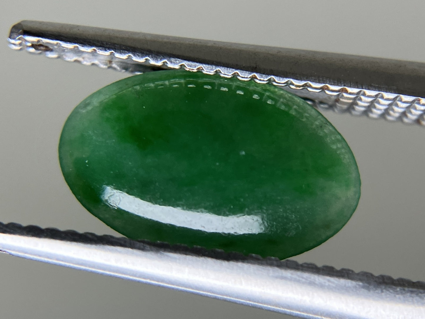 ヒスイ　翡翠　天然　1.158ct 宝石ソーティング付き 10.3㎜×6.5㎜×2.0㎜ 天然 ルース（ 裸石 ） 4465YY