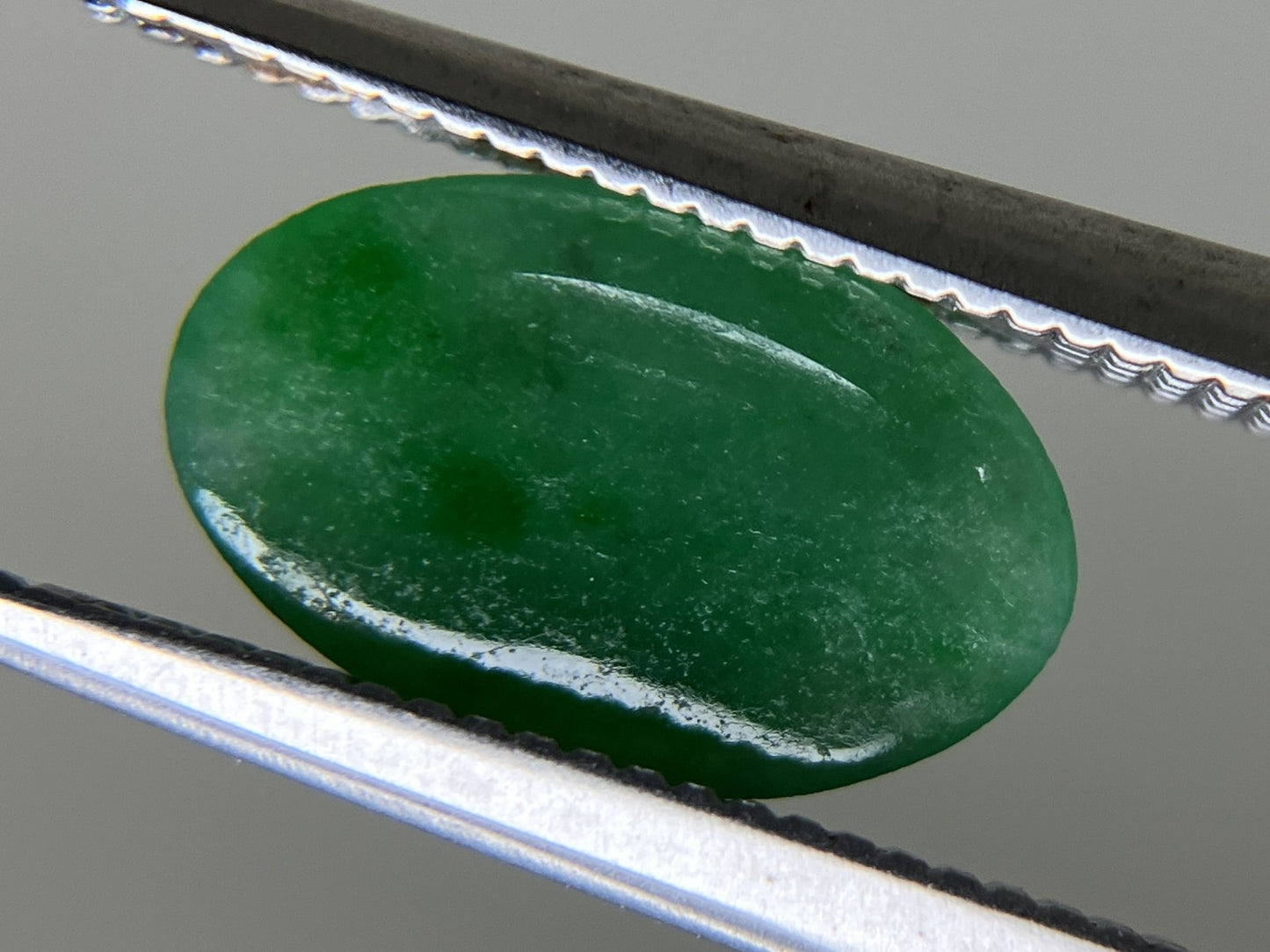 ヒスイ　翡翠　天然　1.158ct 宝石ソーティング付き 10.3㎜×6.5㎜×2.0㎜ 天然 ルース（ 裸石 ） 4465YY