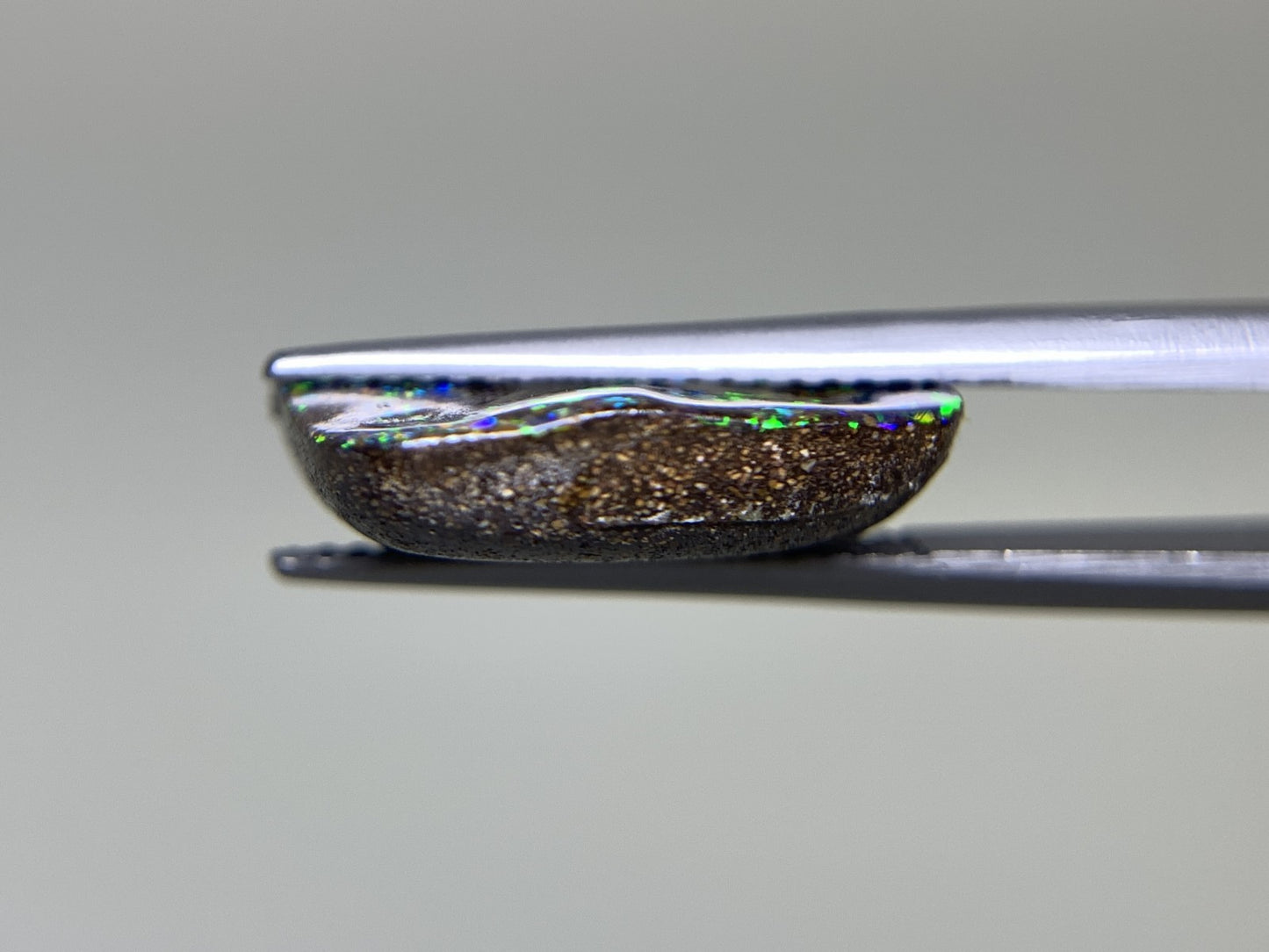 ボルダーオパール 8.961ct 宝石ソーティング付き  17.0㎜×14.0㎜×4.3㎜  ルース（ 裸石 ） 3007Y