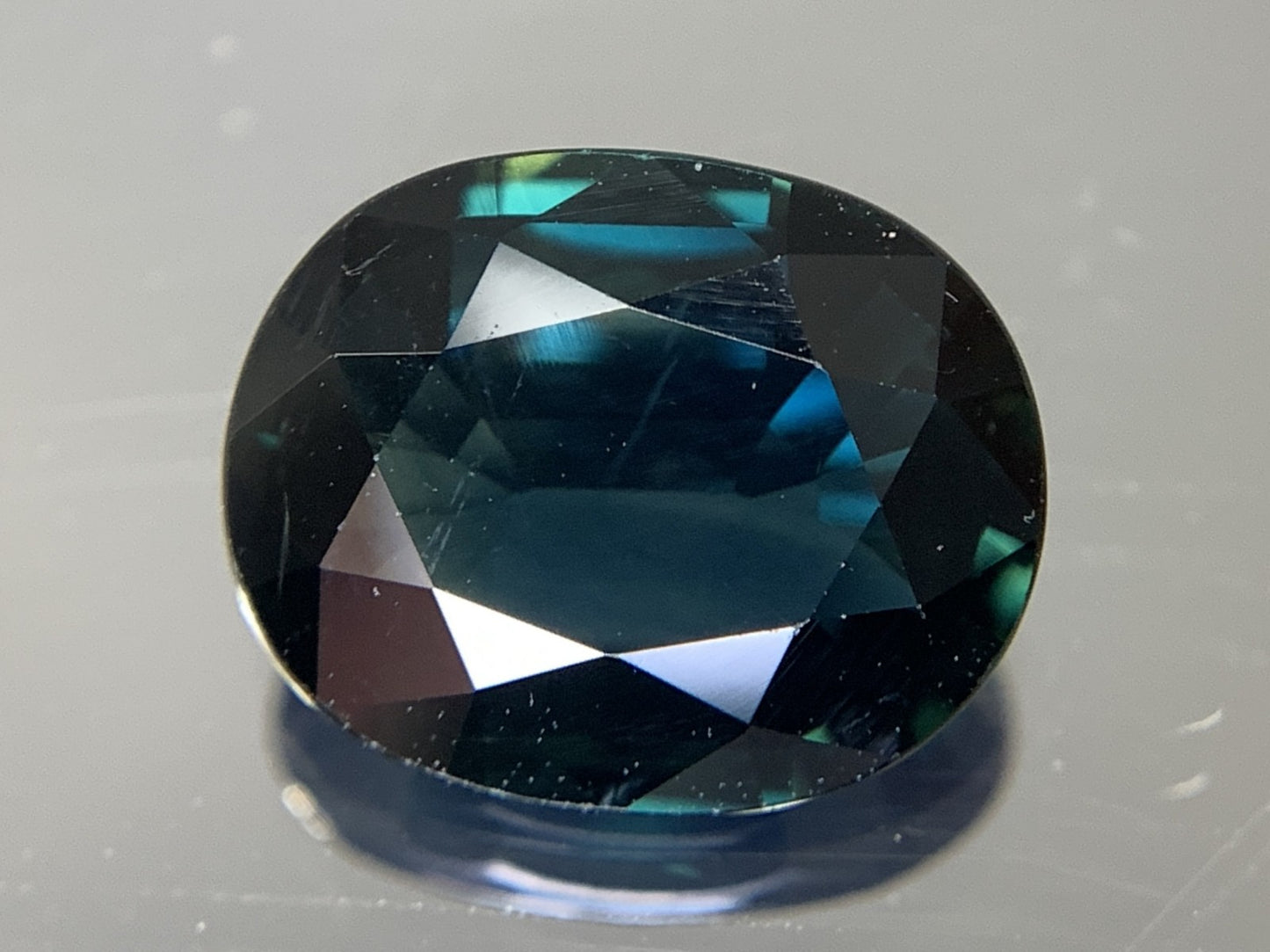 サファイア 天然  3.632ct  中央宝石ソーティング付き  10.91㎜×8.81㎜×3.95㎜  ルース（ 裸石 ） 5670Y