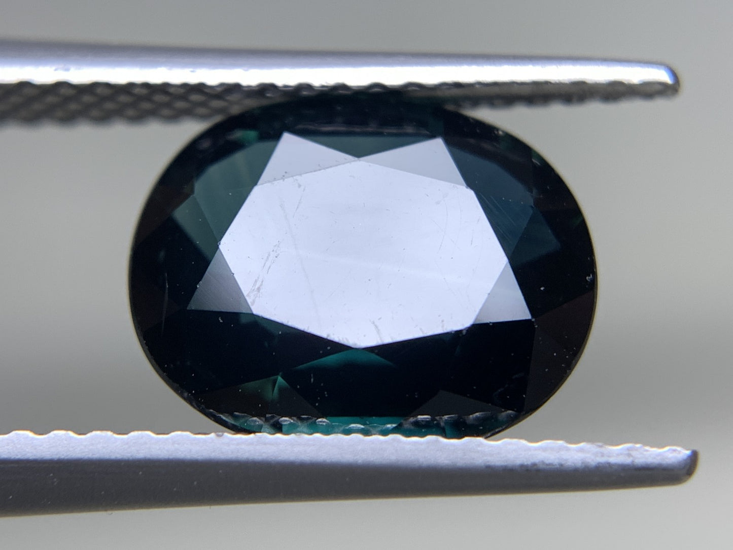 サファイア 天然  3.632ct  中央宝石ソーティング付き  10.91㎜×8.81㎜×3.95㎜  ルース（ 裸石 ） 5670Y