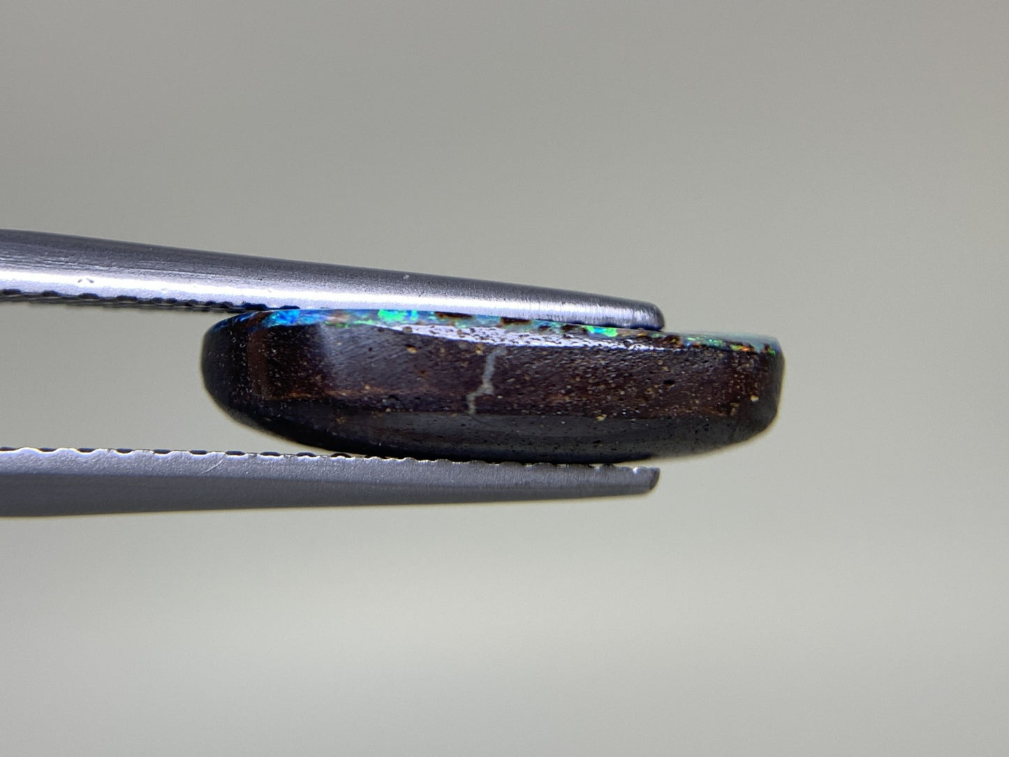 ボルダーオパール 3.429ct 宝石ソーティング付き  15.1㎜×6.0㎜×3.6㎜  ルース（ 裸石 ） 3006Y