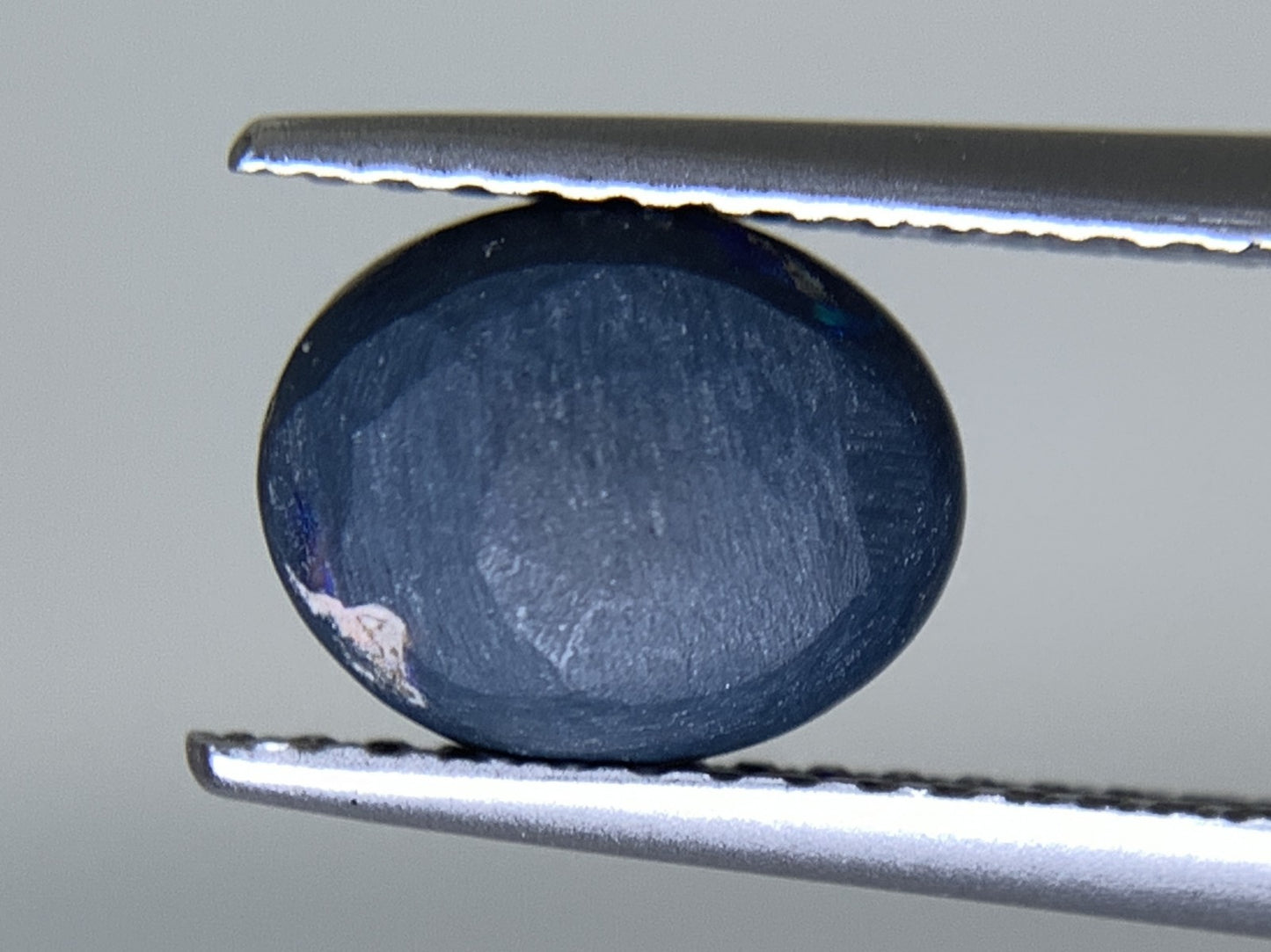 ブラックオパール 天然 1.163ct 中央宝石ソーティング付き 8.1㎜×6.5㎜×3.6㎜ ルース（ 裸石 ） 6915Y