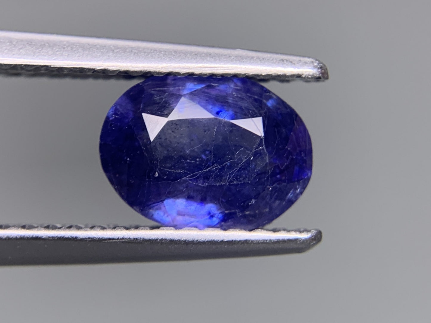 宝石ソーティング付き　 天然 サファイア 1.883ct　 縦8.0㎜×横6.1㎜×高さ4.0㎜　 ルース（ 裸石 ）　 2856Y
