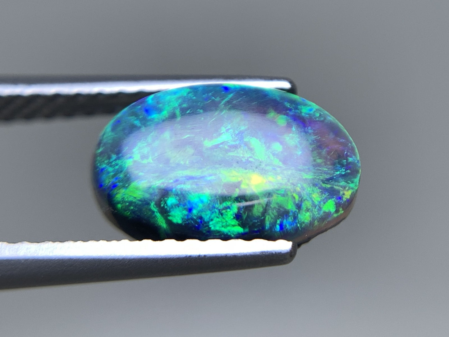 ブラックオパール 天然 1.993ct 宝石ソーティング付き 10.6㎜×6.9㎜×4.1㎜ ルース（ 裸石 ） 8130Y