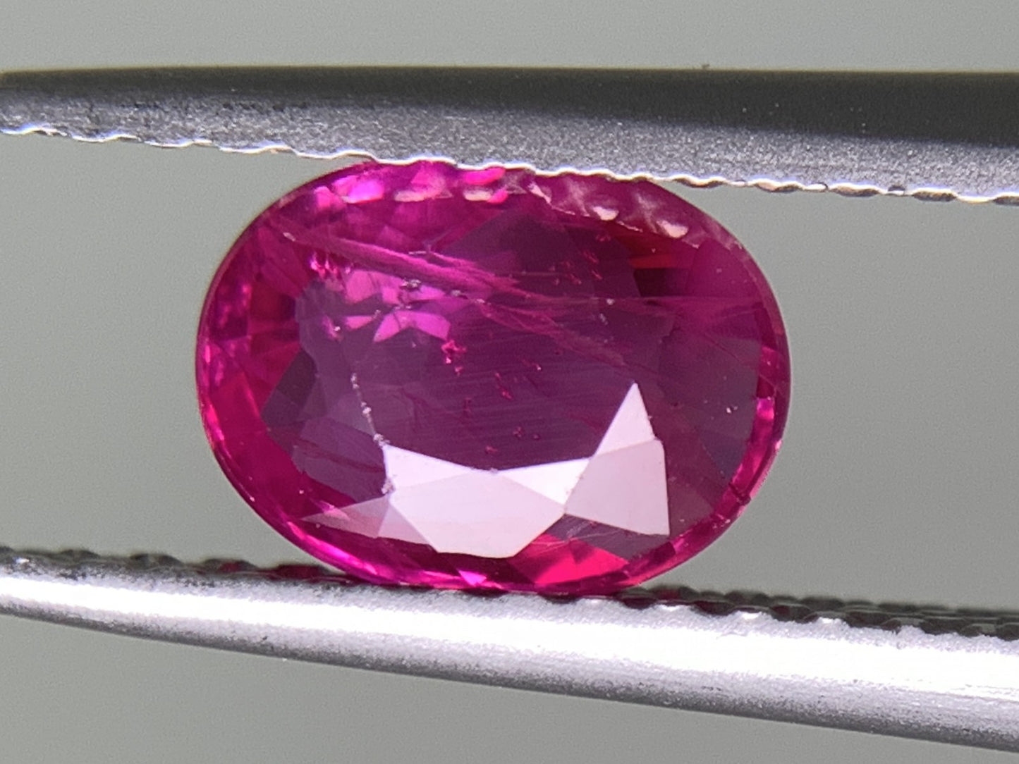 ルビー 天然 1.033ct 中央宝石ソーティング付き 6.75㎜×5.14㎜×3.00㎜ 天然 ルース（ 裸石 ） 5086Y