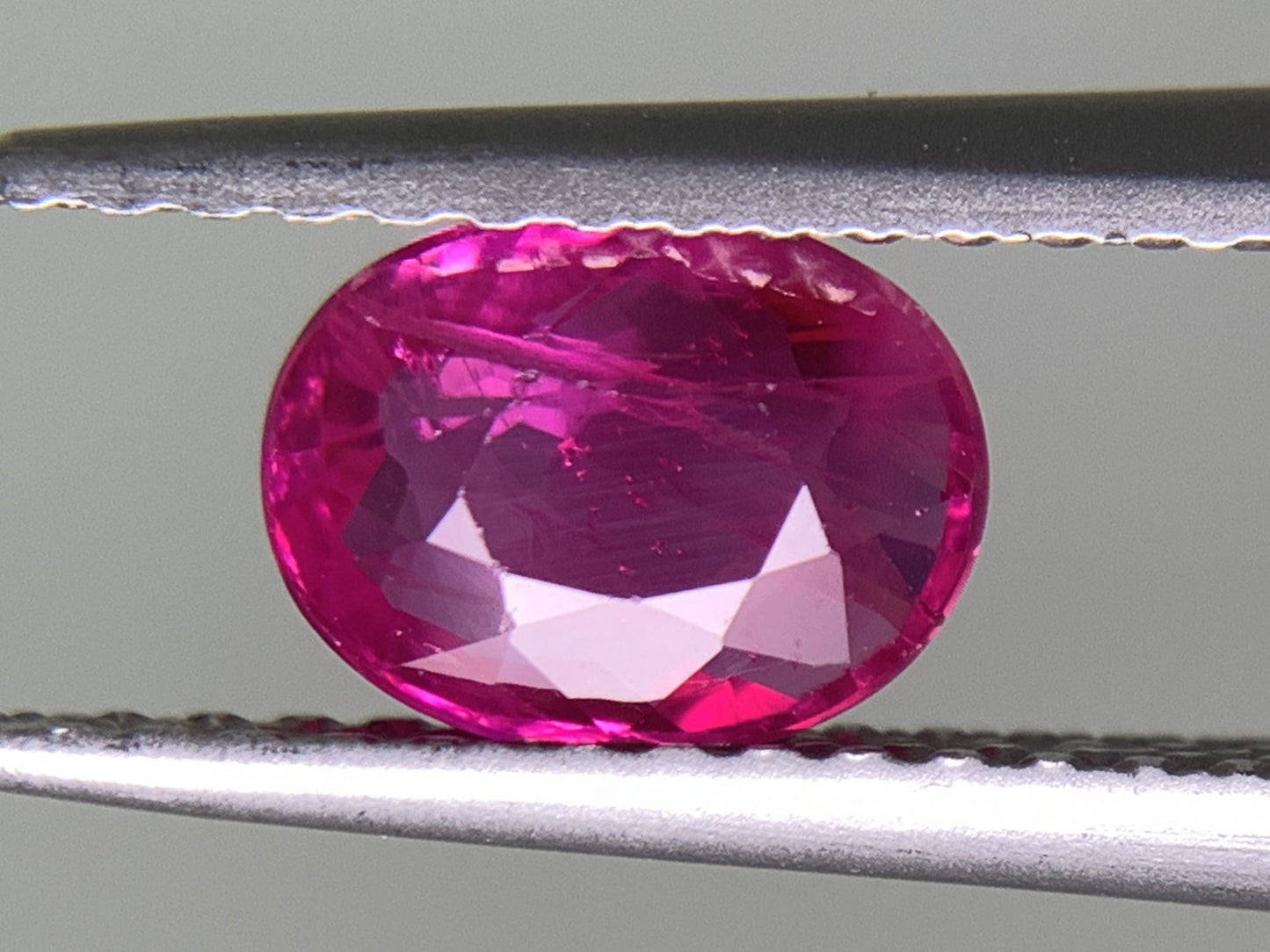 ルビー 天然 1.033ct 中央宝石ソーティング付き 6.75㎜×5.14㎜×3.00㎜ 天然 ルース（ 裸石 ） 5086Y