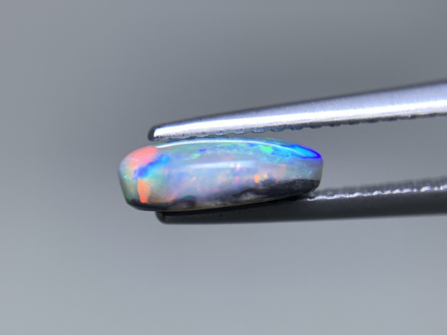 ブラックオパール 天然 1.266ct 宝石ソーティング付き 9.2㎜×6.9㎜×3.0㎜ ルース（ 裸石 ） 8131Y