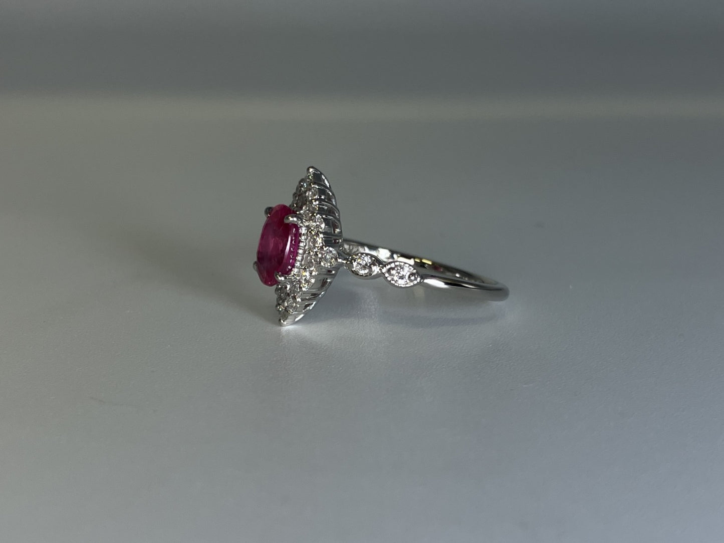 ルビー 1.21ct 非加熱 No heat GIA鑑別書 D0.31ct PT900 4.3g 指輪 （JP13号） サイズ直し無料 9322K