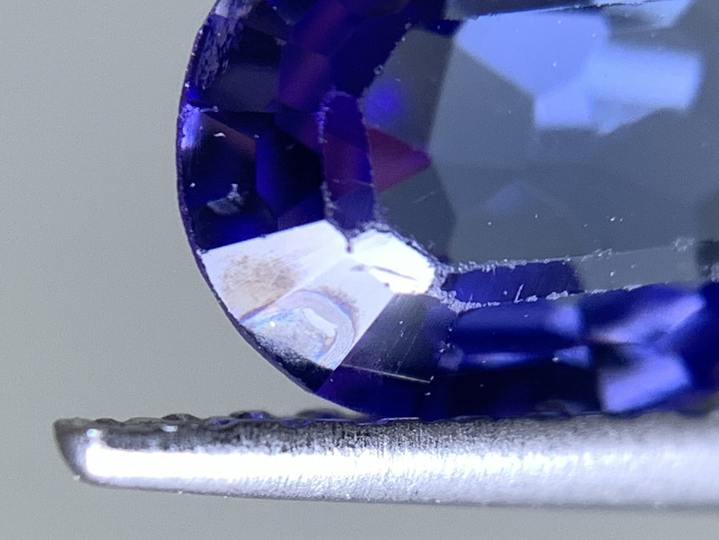 タンザナイト 天然  1.383ct  宝石ソーティング付き  8.2㎜×6.4㎜×3.4㎜ ルース（ 裸石 ）  6102Y