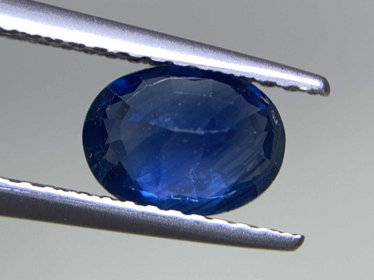 サファイア 天然  1.340ct  宝石ソーティング付き  7.4㎜×5.7㎜×3.4㎜  ラッピング無料  ルース（ 裸石 ）  5073Y