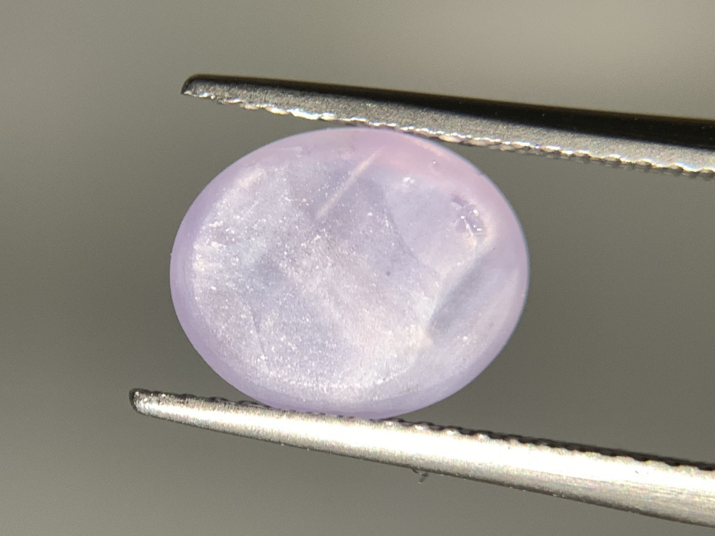 スターサファイア 天然  3.896ct  中央宝石ソーティング付き  10.1㎜×8.4㎜×4.3㎜  ルース（ 裸石 ） 6008Y