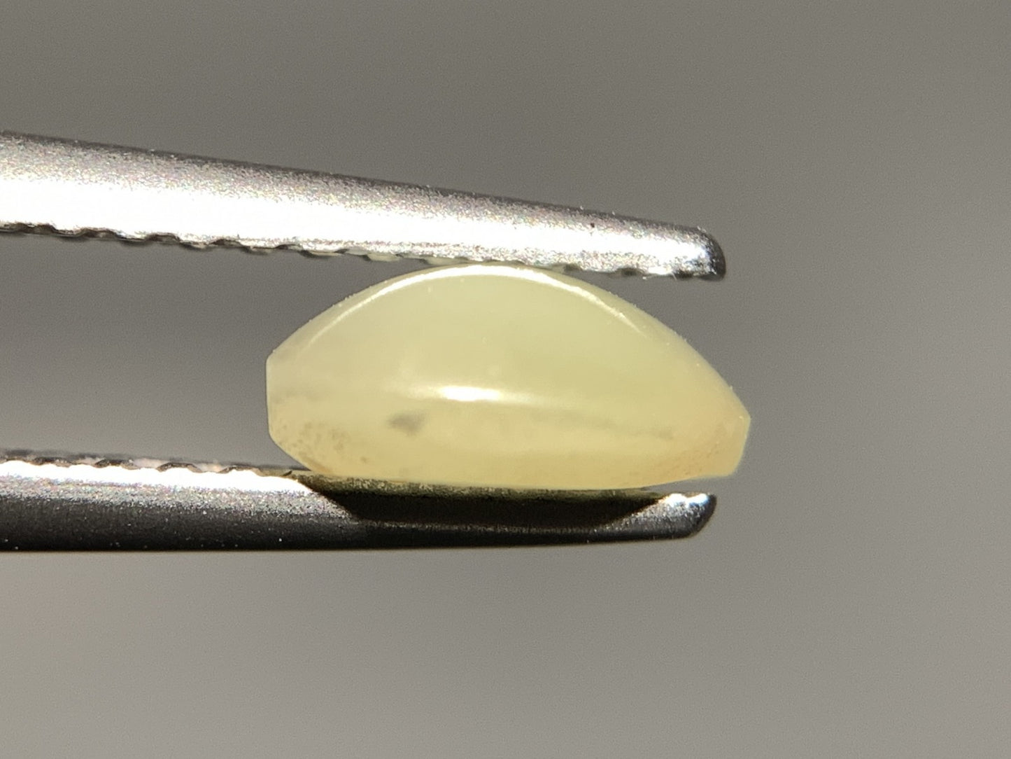 クリソベリルキャッツアイ 天然  1.030ct  宝石ソーティング付き  7.0㎜×5.1㎜×2.9㎜ ルース（ 裸石 ）  6074Y