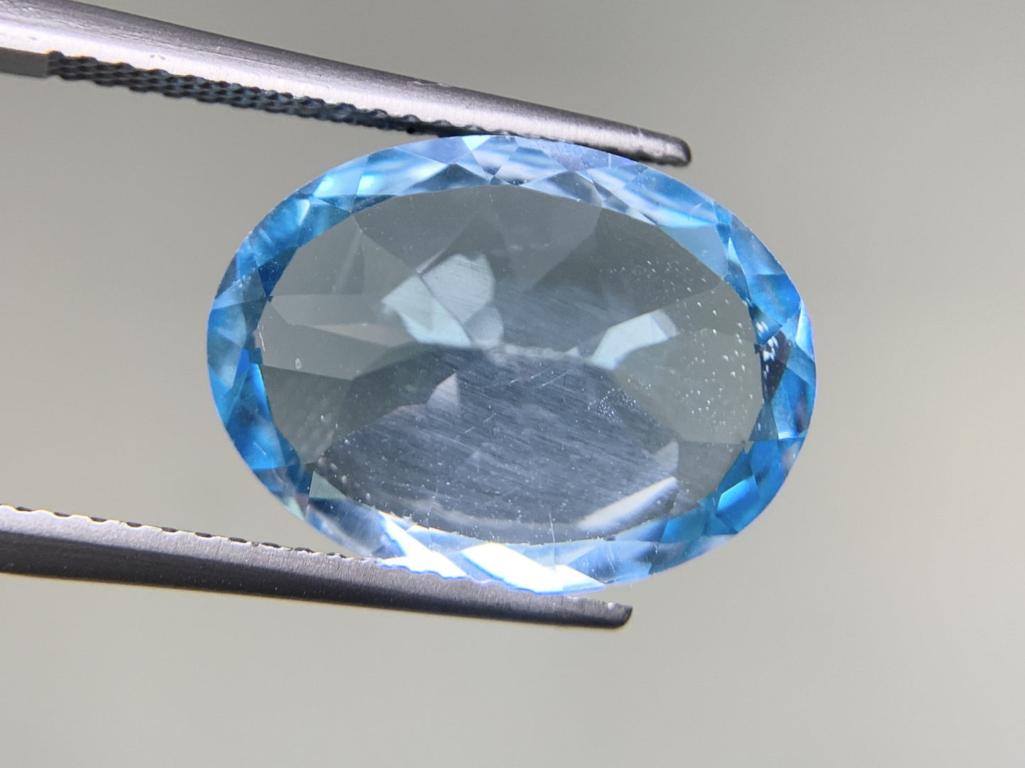 ブルートパーズ 10.116ct  宝石ソーティング付き  16.0㎜×12.1㎜×7.4㎜  ルース（ 裸石 ） 2018Y