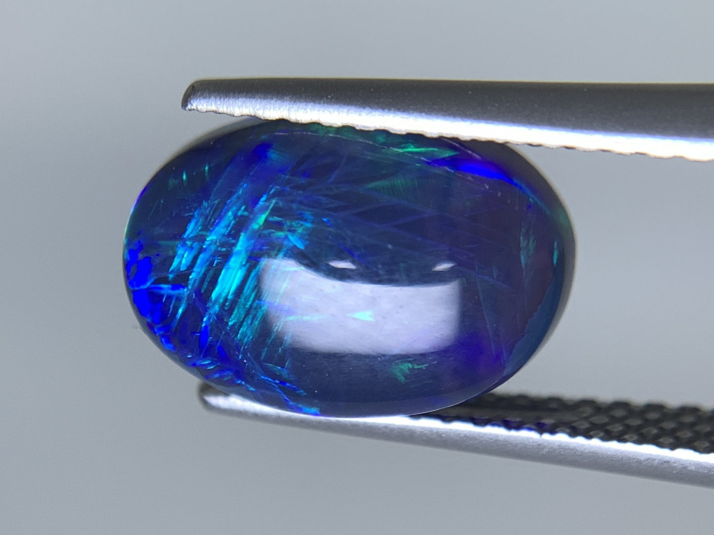 ブラックオパール 天然 3.114ct 中央宝石ソーティング付き 11.7㎜×8.0㎜×5.6㎜ ルース（ 裸石 ） 6928Y