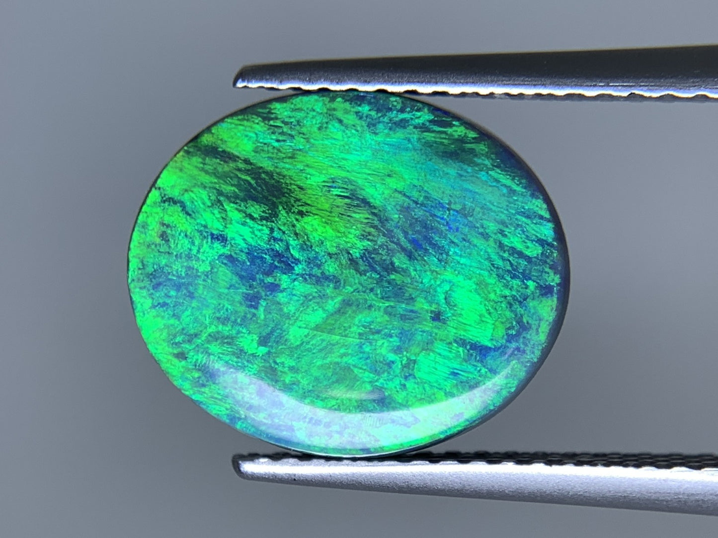 ブラックオパール 天然 3.241ct 中央宝石ソーティング付き 12.9㎜×10.8㎜×3.4㎜ ルース（ 裸石 ） 6924Y