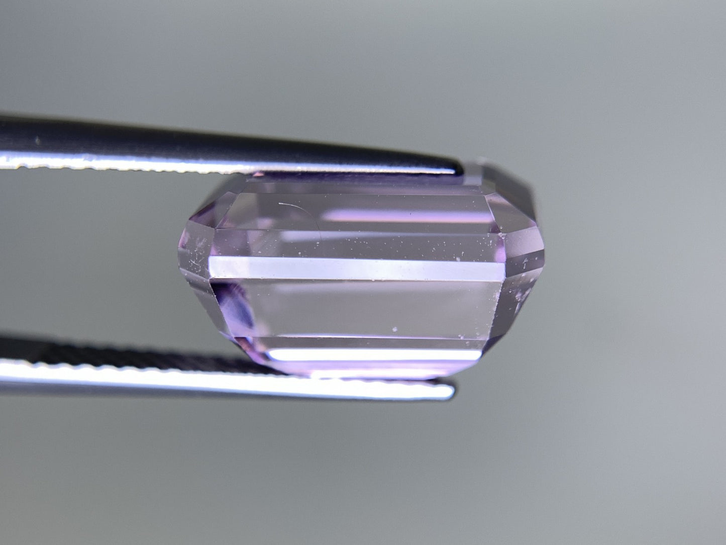 クンツァイト 天然  10.286ct   宝石ソーティング付き  13.6㎜×9.1㎜×8.6㎜   ルース（ 裸石 ） 6218Y
