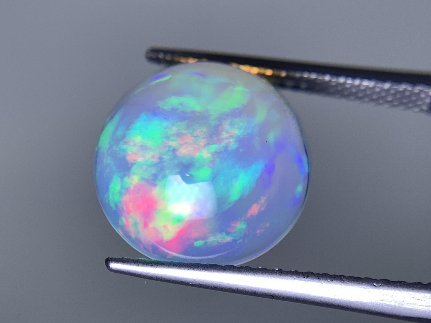 オパール 4.240ct  宝石ソーティング付き  12.1㎜×12.1㎜×6.3㎜  天然 ルース（ 裸石 ） 4292Y