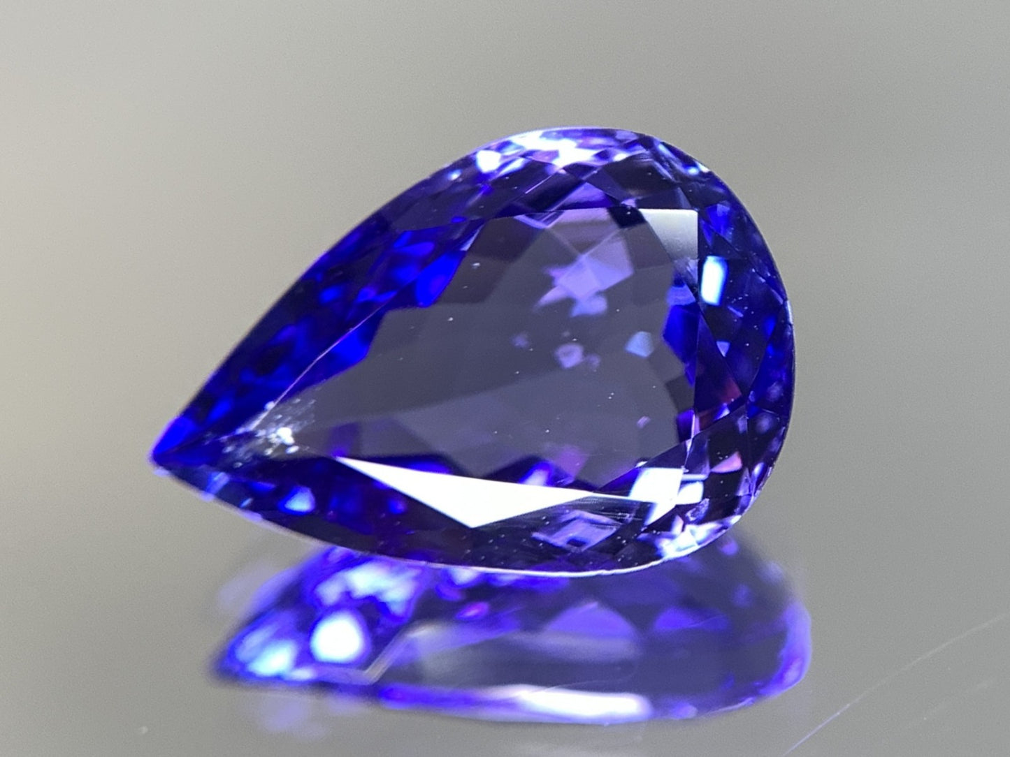 タンザナイト 天然 3.553ct 中央宝石ソーティング付き 12.48㎜×8.58㎜×4.69㎜ ルース（ 裸石 ） 5607Y