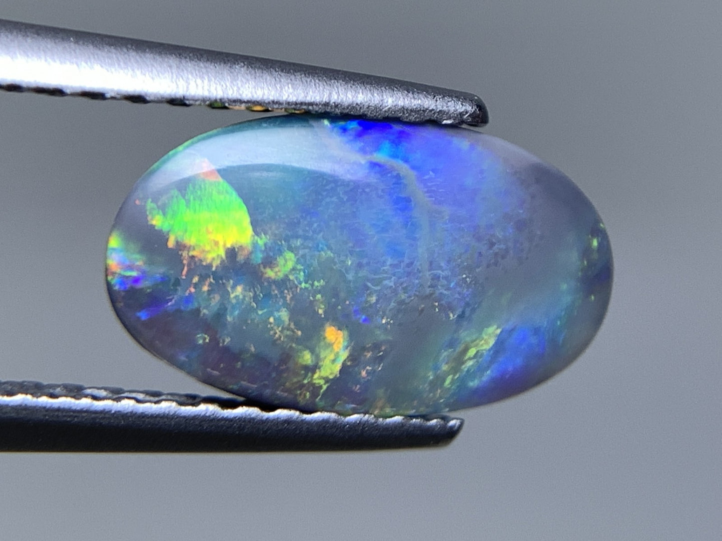 ブラックオパール 天然 1.456ct 中央宝石ソーティング付き 11.1㎜×6.4㎜×3.4㎜ ルース（ 裸石 ） 6884Y