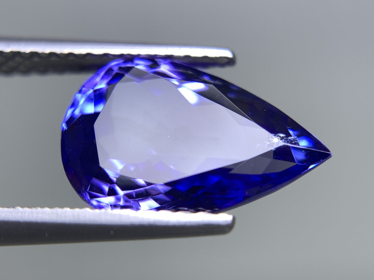 タンザナイト 天然 3.553ct 中央宝石ソーティング付き 12.48㎜×8.58㎜×4.69㎜ ルース（ 裸石 ） 5607Y