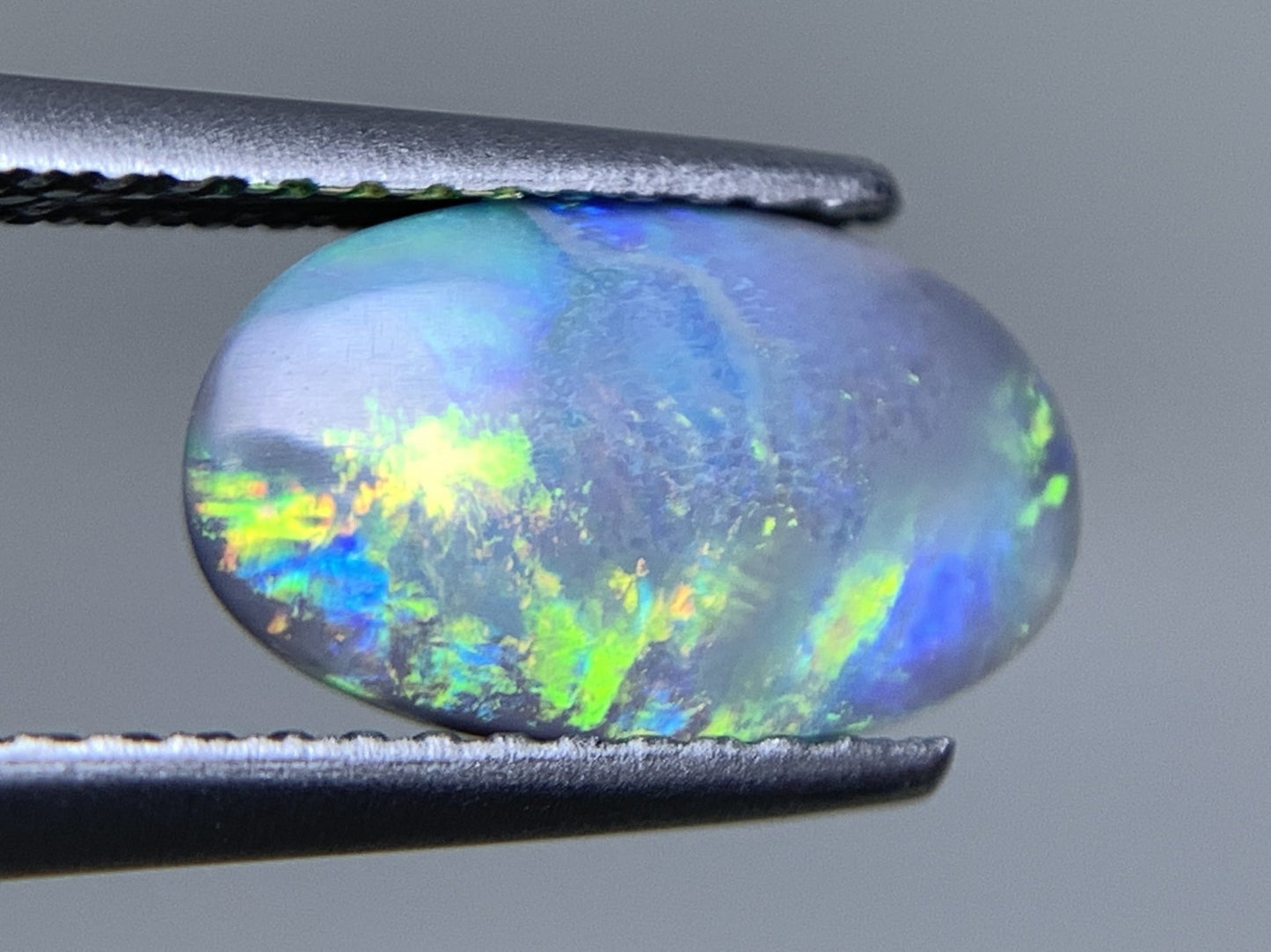 ブラックオパール 天然 1.456ct 中央宝石ソーティング付き 11.1㎜×6.4㎜×3.4㎜ ルース（ 裸石 ） 6884Y
