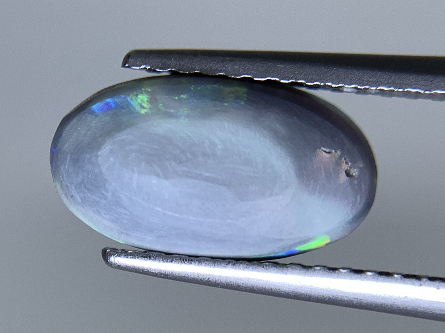 ブラックオパール 天然 1.456ct 中央宝石ソーティング付き 11.1㎜×6.4㎜×3.4㎜ ルース（ 裸石 ） 6884Y