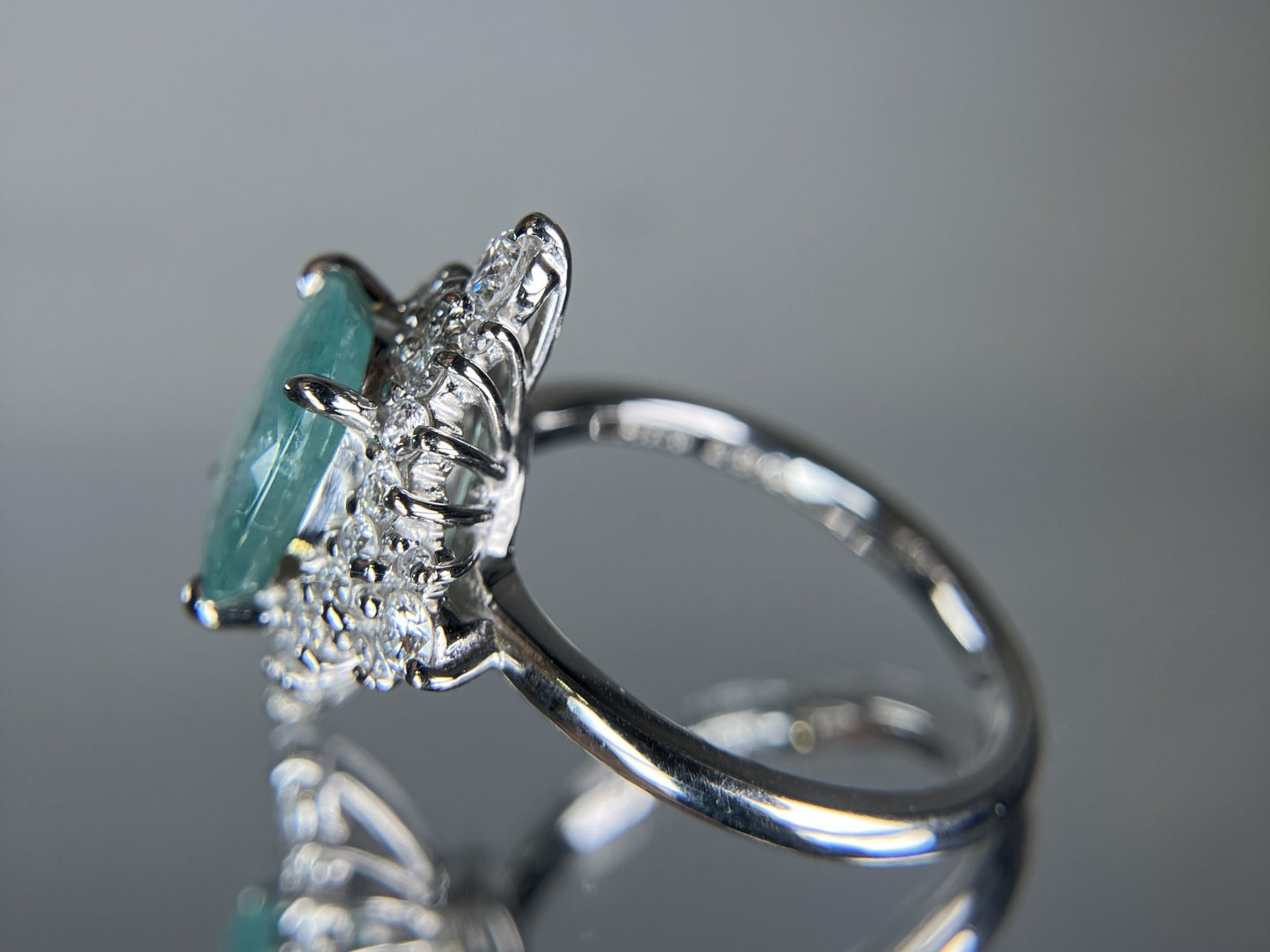 パライバトルマリン 2.512ct 中央宝石研究所鑑別書 （CGL） D0.31ct PT900 8.2g 指輪 （JP13号） サイズ直し承ります。 2268S