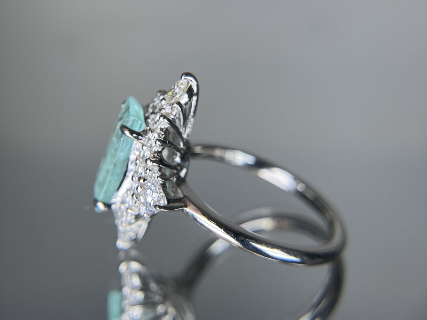 パライバトルマリン 1.394ct 日独宝石研究所鑑別書 D0.7ct PT900 5.7g 指輪 （JP10号） サイズ直し承ります。 2269S