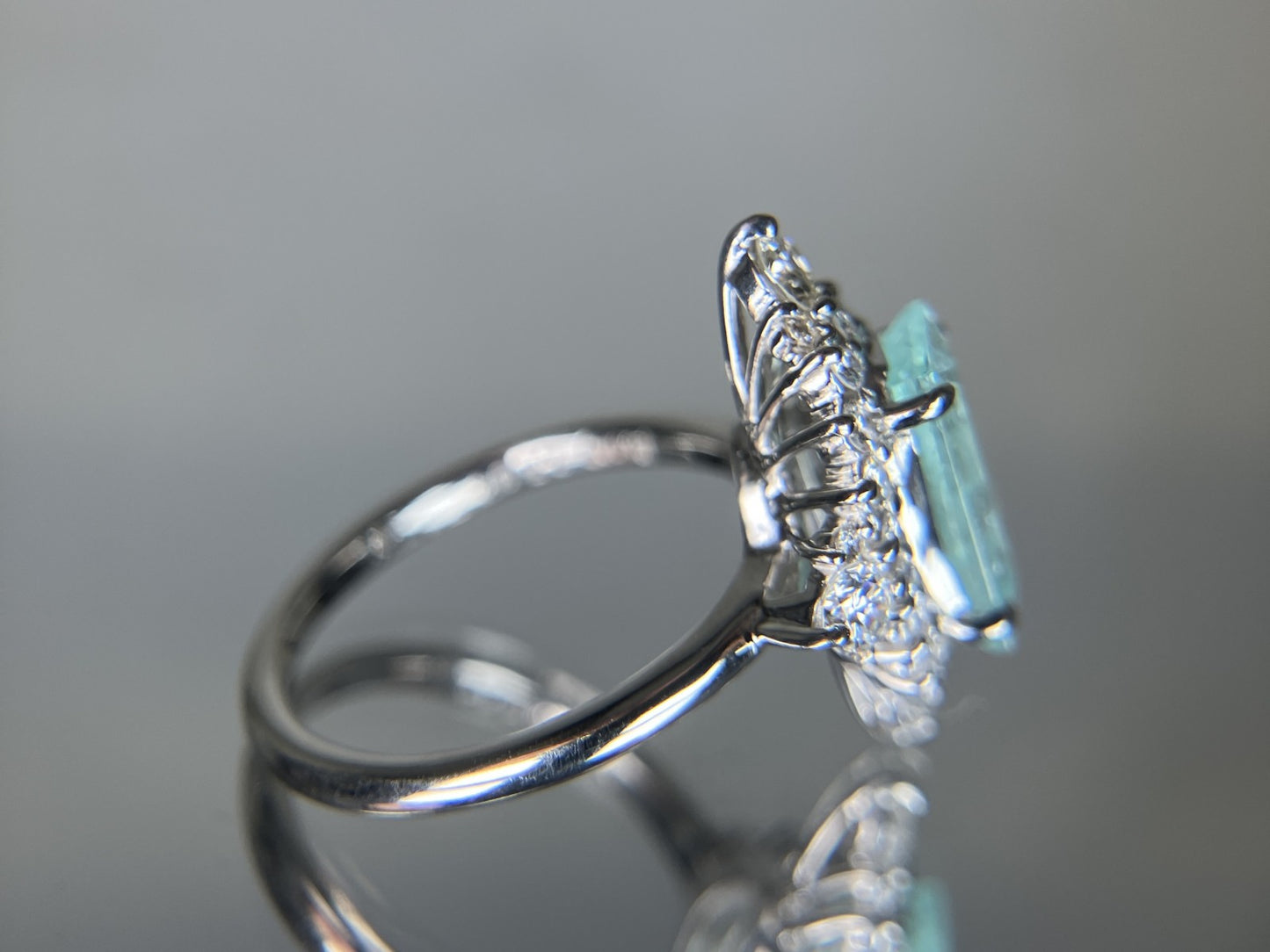 パライバトルマリン 1.394ct 日独宝石研究所鑑別書 D0.7ct PT900 5.7g 指輪 （JP10号） サイズ直し承ります。 2269S