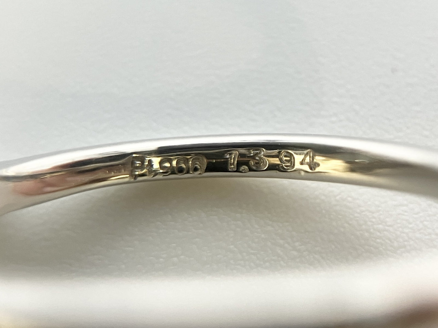 パライバトルマリン 1.394ct 日独宝石研究所鑑別書 D0.7ct PT900 5.7g 指輪 （JP10号） サイズ直し承ります。 2269S