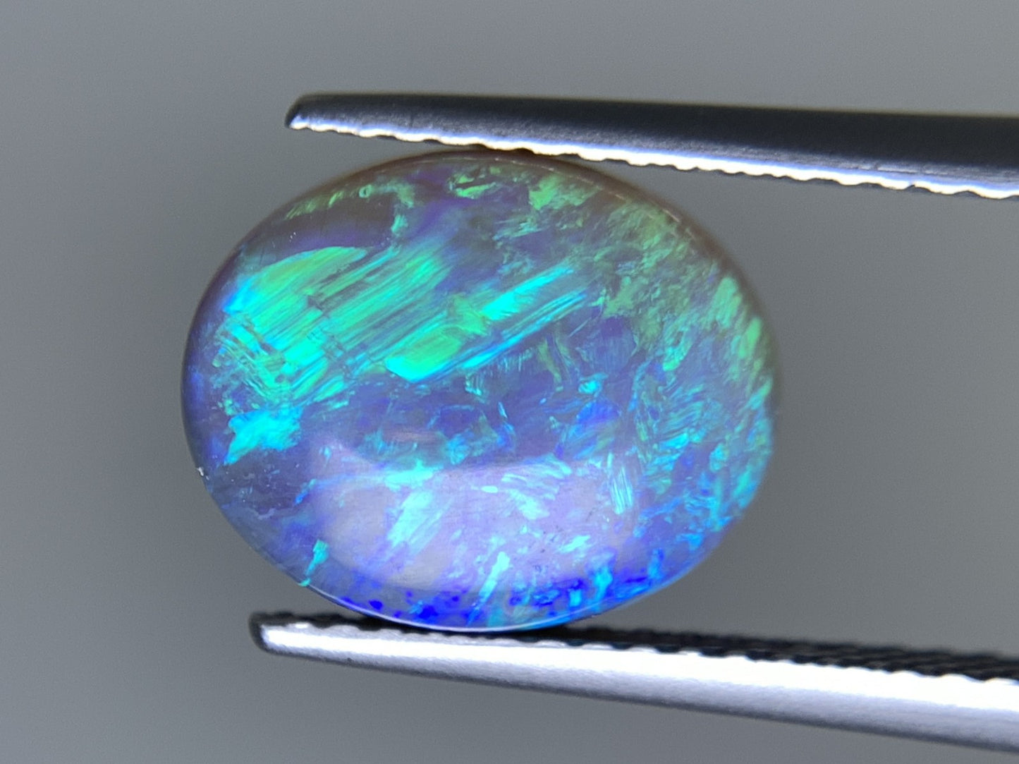 ブラックオパール 天然 2.914ct 宝石ソーティング付き 11.1㎜×9.1㎜×4.7㎜ ルース（ 裸石 ） 6960Y