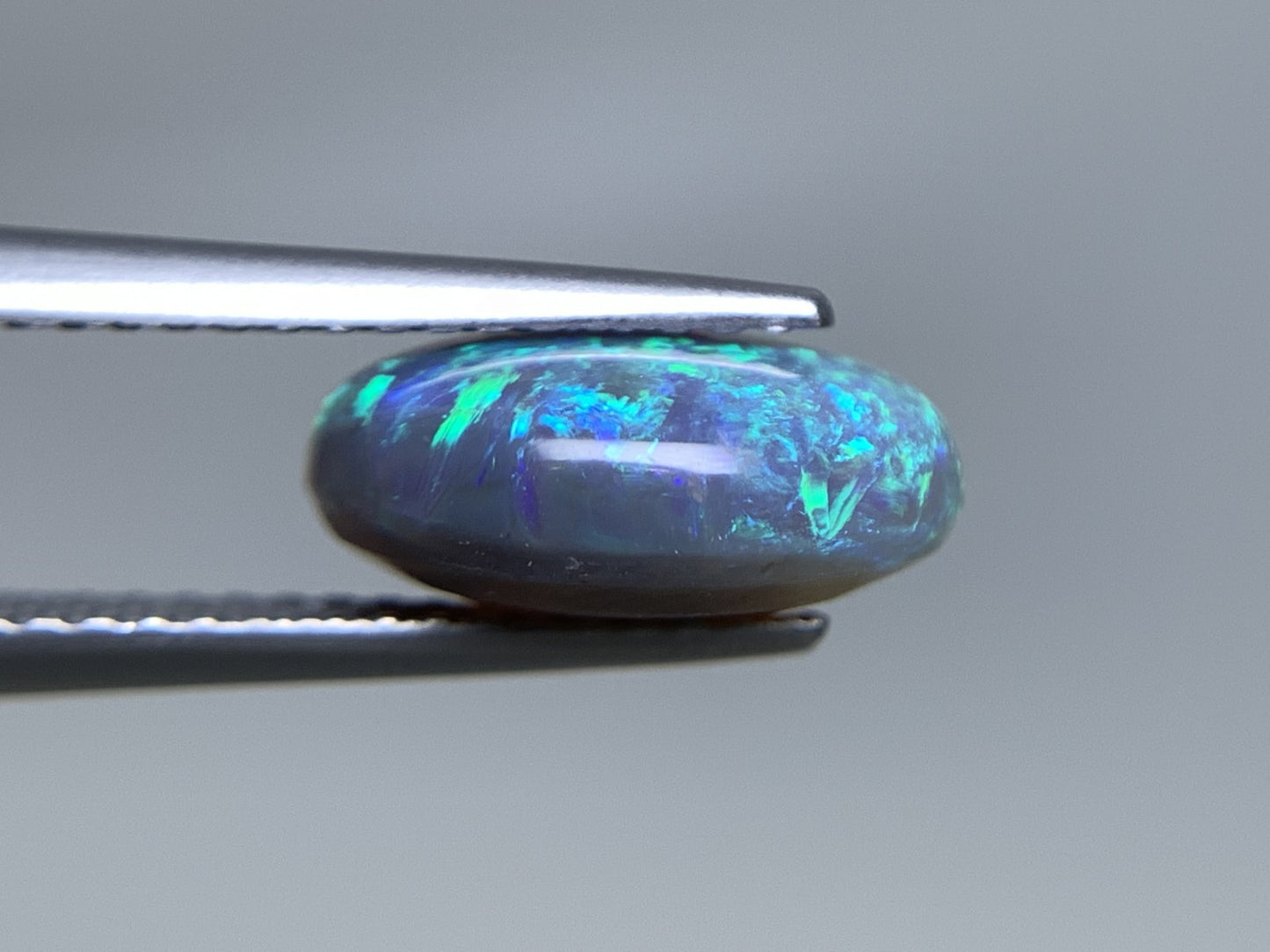 ブラックオパール 天然 2.914ct 宝石ソーティング付き 11.1㎜×9.1㎜×4.7㎜ ルース（ 裸石 ） 6960Y