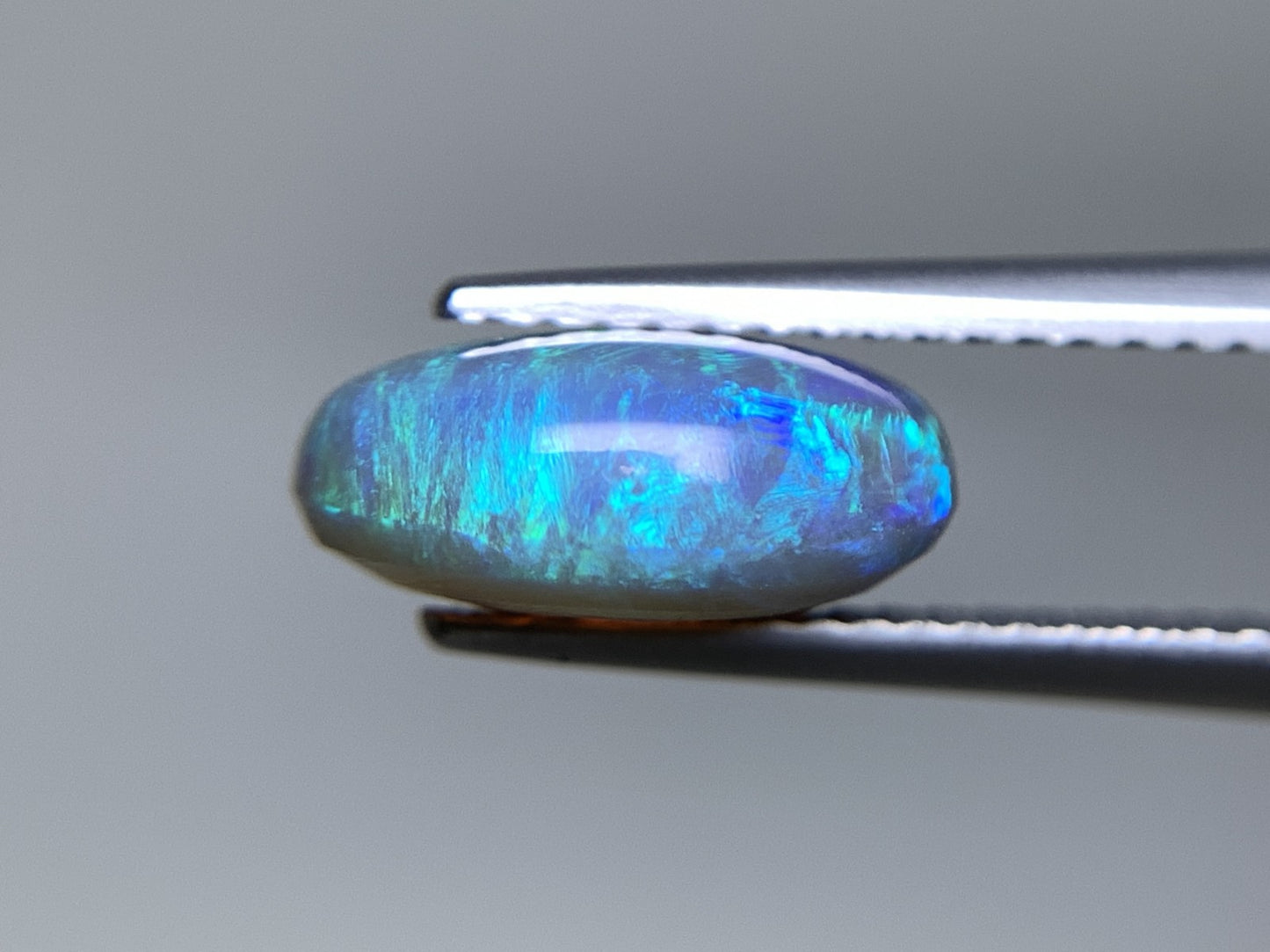 ブラックオパール 天然 2.914ct 宝石ソーティング付き 11.1㎜×9.1㎜×4.7㎜ ルース（ 裸石 ） 6960Y