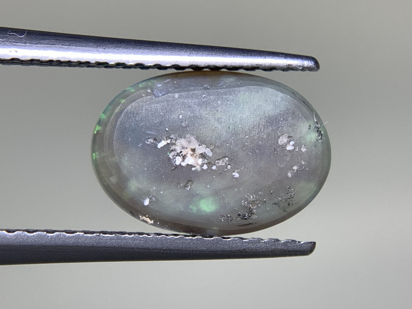 ブラックオパール 1.655ct 宝石ソーティング付き  11.4㎜×7.9㎜×2.7㎜  ルース（ 裸石 ） 3067Y