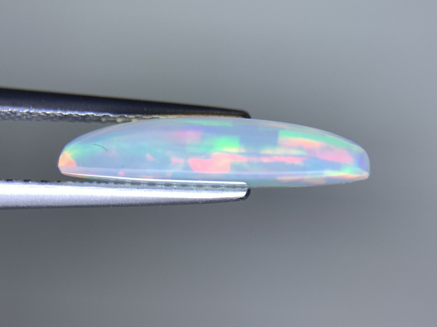 オパール 天然  2.488ct  宝石ソーティング付き  16.3㎜×7.7㎜×3.6㎜  ラッピング無料  ルース（ 裸石 ）  5169Y