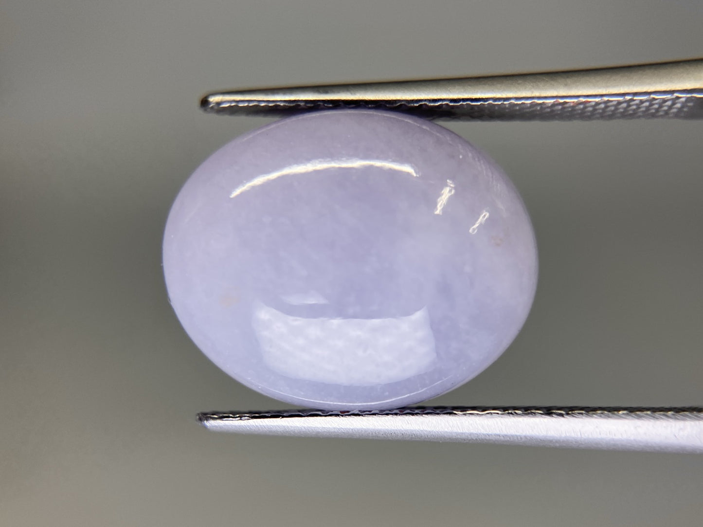翡翠　ひすい 12.540ct 中央宝石ソーティング付き 16.0㎜×13.0㎜×6.6㎜ ルース（ 裸石 ） 3145YY