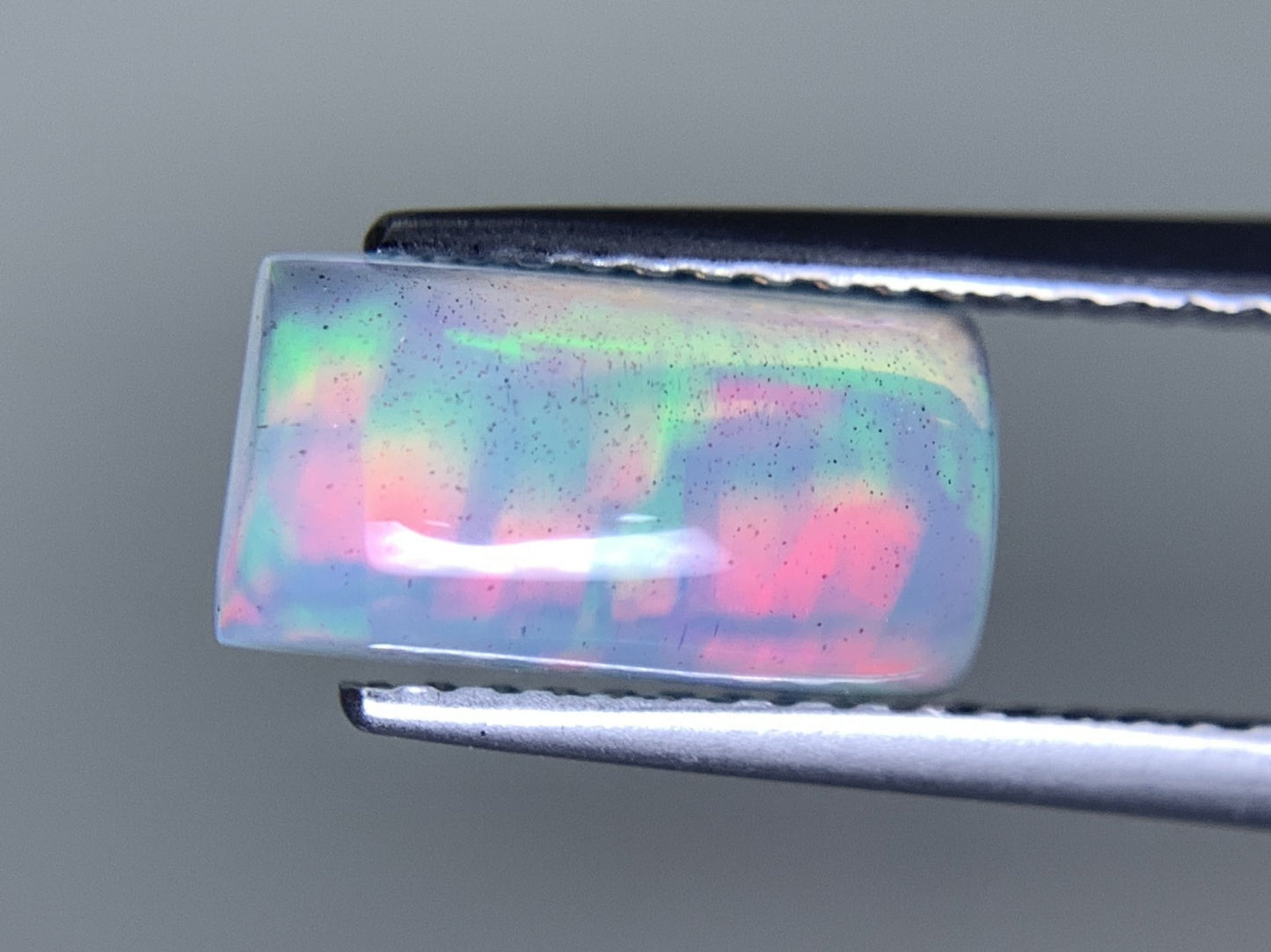 オパール 天然  1.948ct  宝石ソーティング付き  10.5㎜×5.8㎜×4.8㎜  ラッピング無料  ルース（ 裸石 ）  5138Y