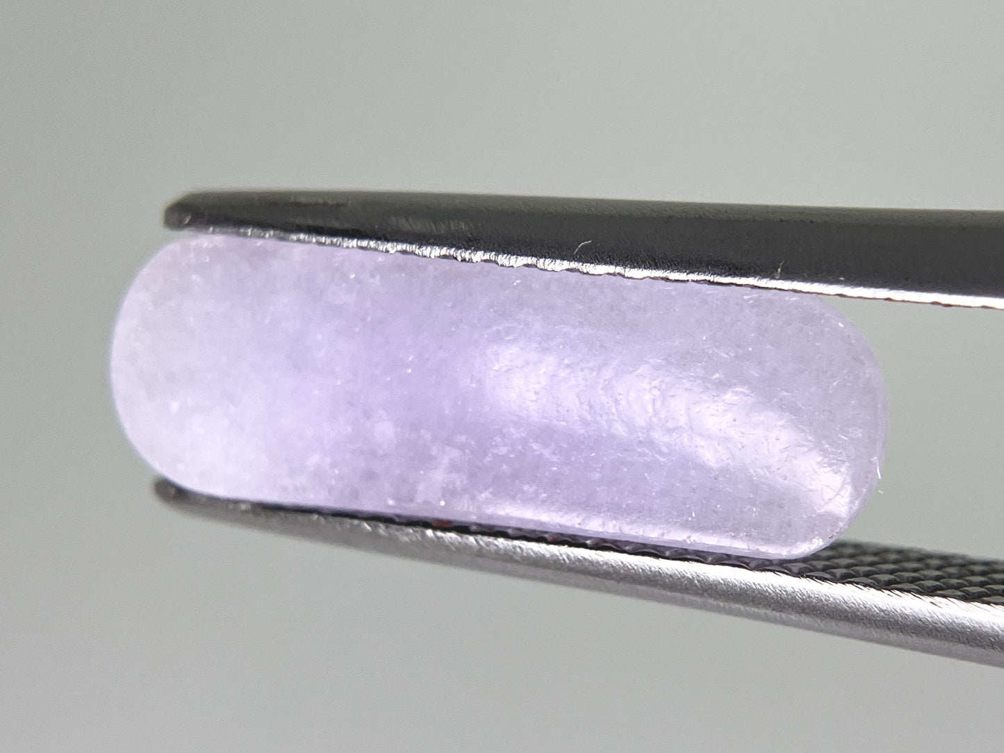 翡翠　ひすい 3.375ct 宝石ソーティング付き 15.9㎜×5.4㎜×3.2㎜ ルース（ 裸石 ） 2353YY