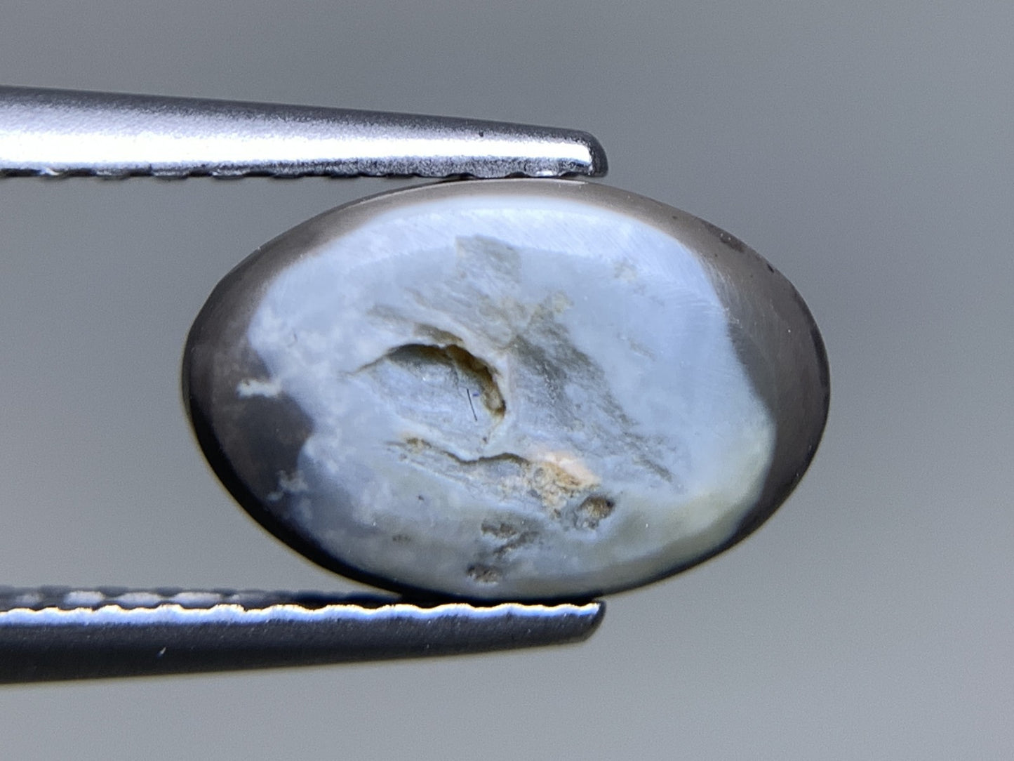 ブラックオパール 天然 0.962ct 宝石ソーティング付き 9.8㎜×6.6㎜×2.2㎜ ルース（ 裸石 ） 7004Y