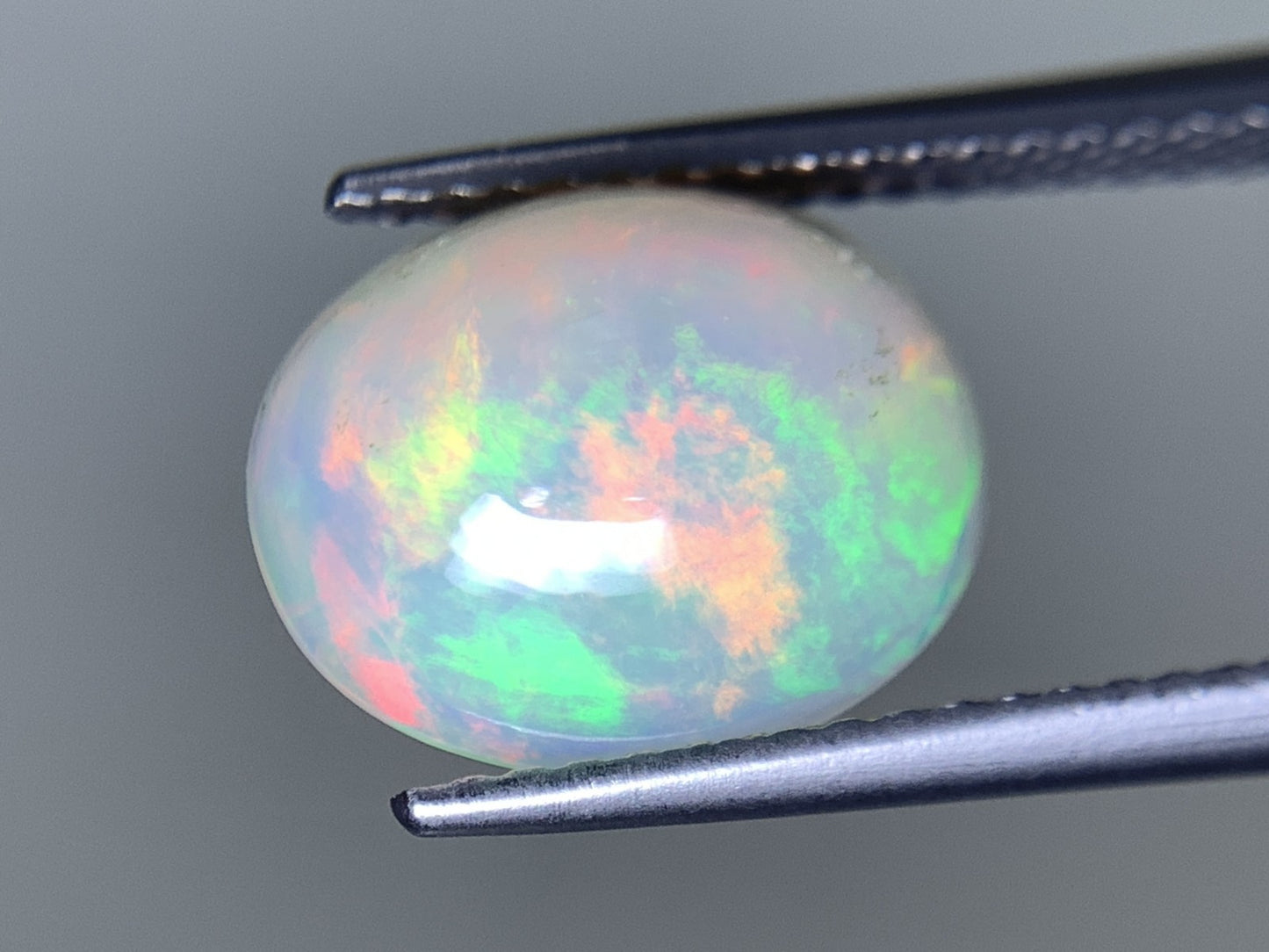 オパール 天然  1.851ct  宝石ソーティング付き  11.2㎜×9.2㎜×4.5㎜  ラッピング無料  ルース（ 裸石 ）  5152Y