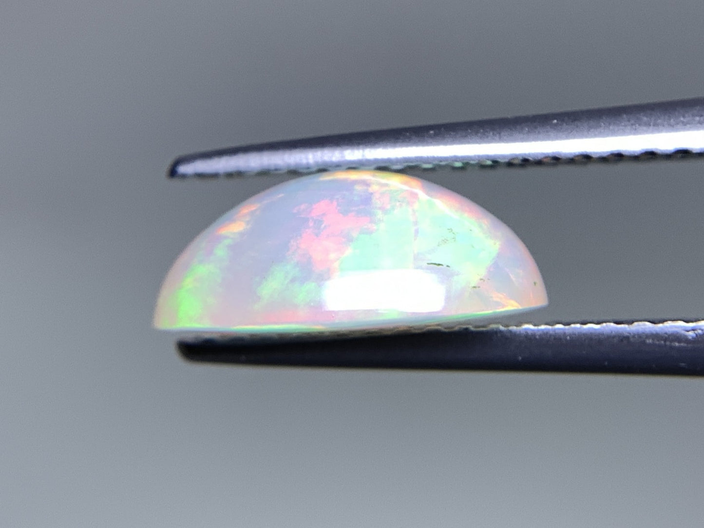 オパール 天然  1.851ct  宝石ソーティング付き  11.2㎜×9.2㎜×4.5㎜  ラッピング無料  ルース（ 裸石 ）  5152Y