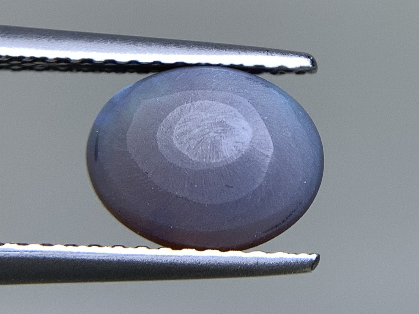 ブラックオパール 天然 1.571ct 宝石ソーティング付き 8.7㎜×6.9㎜×4.3㎜ ルース（ 裸石 ） 7005Y