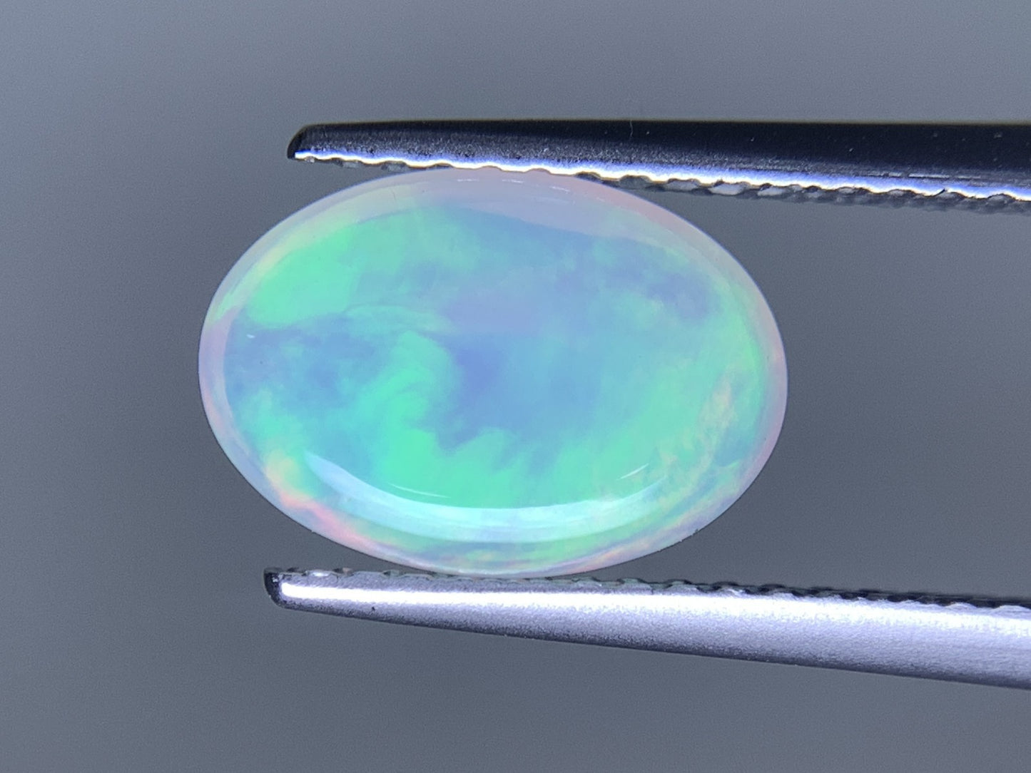 オパール 天然 1.687ct 宝石ソーティング付き 10.4㎜×7.2㎜×4.8㎜ ラッピング無料 ルース（ 裸石 ） 5155Y