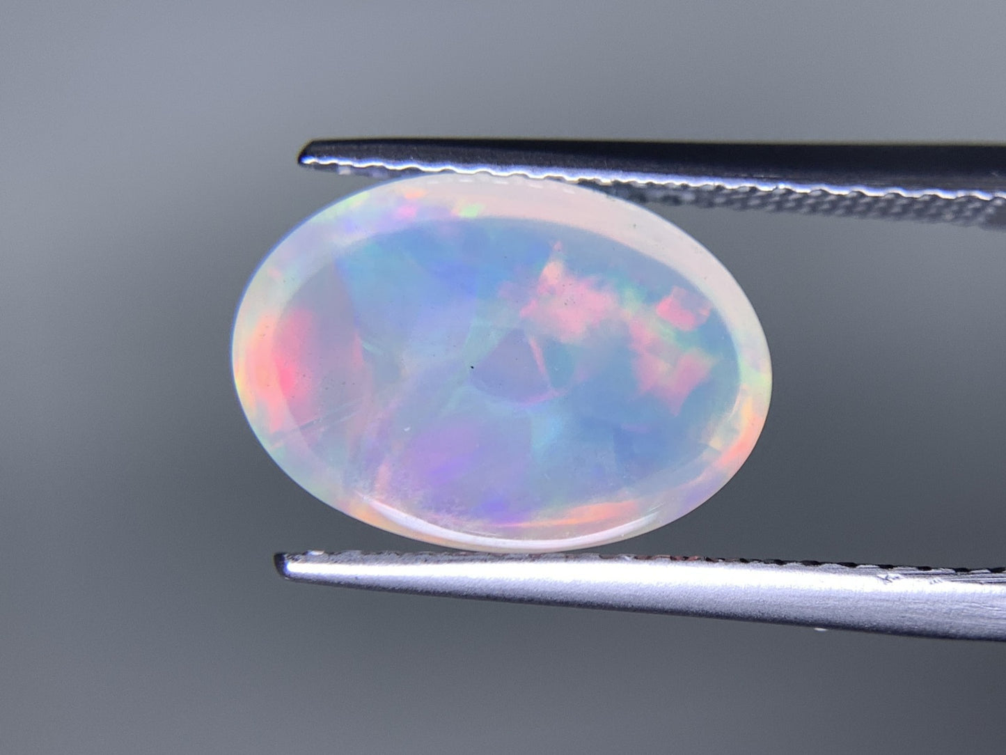 オパール 3.040ct  宝石ソーティング付き  12.8㎜×9.1㎜×5.2㎜  天然 ルース（ 裸石 ） 4440Y