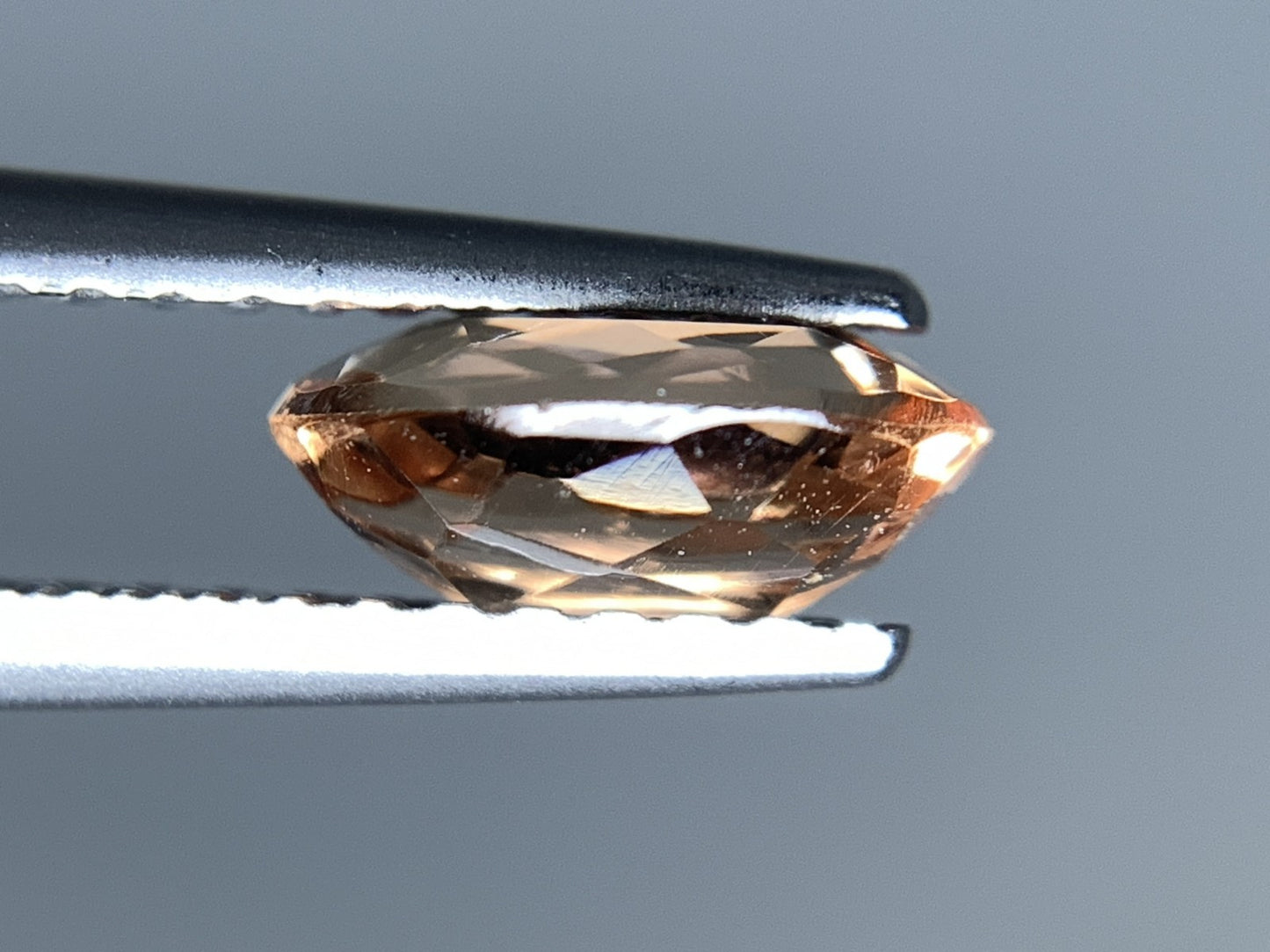 インペリアルトパーズ 天然 1.122ct 宝石ソーティング付き 7.6㎜×5.4㎜×3.2㎜ ルース（ 裸石 ） 7023Y