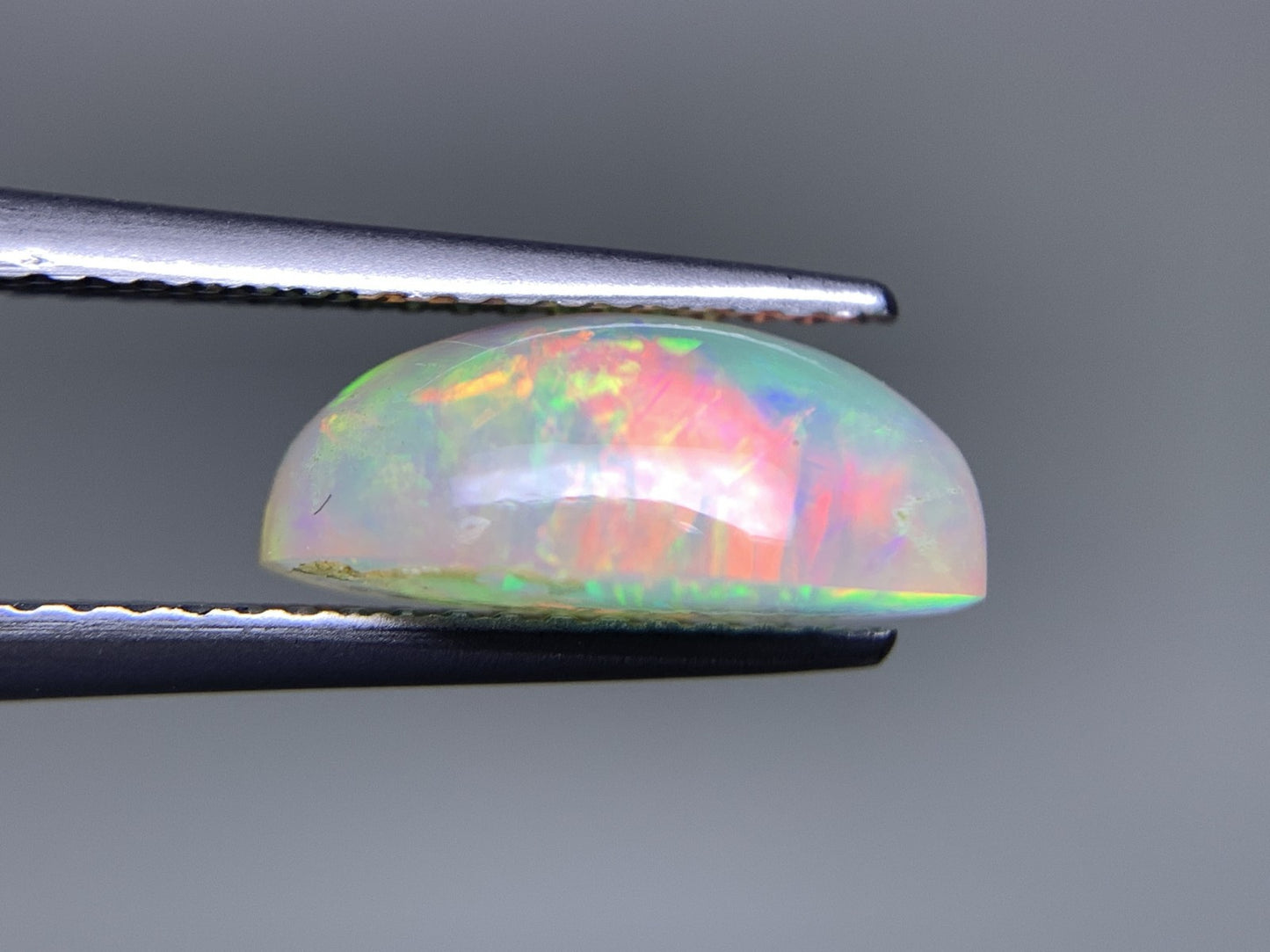 オパール 2.488ct  宝石ソーティング付き  12.1㎜×7.5㎜×5.1㎜  天然 ルース（ 裸石 ） 4441Y
