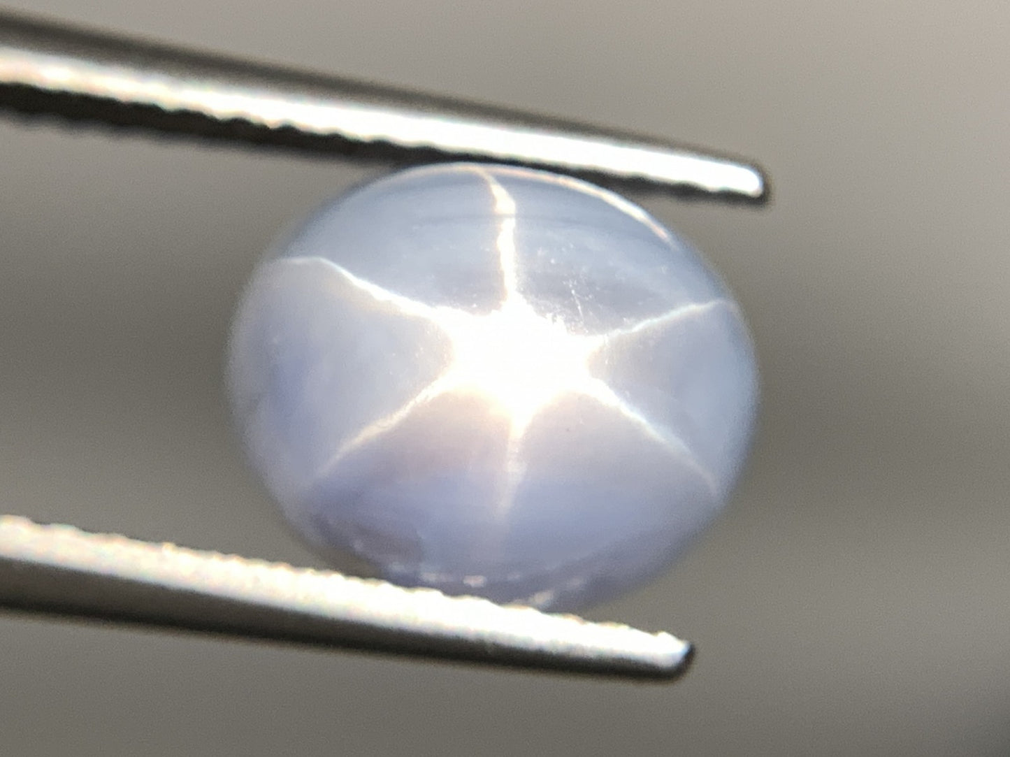 スターサファイア  天然  7.532ct  中央宝石ソーティング付き  9.5㎜×8.2㎜×8.8㎜   天然 ルース（ 裸石 ） 5213Y