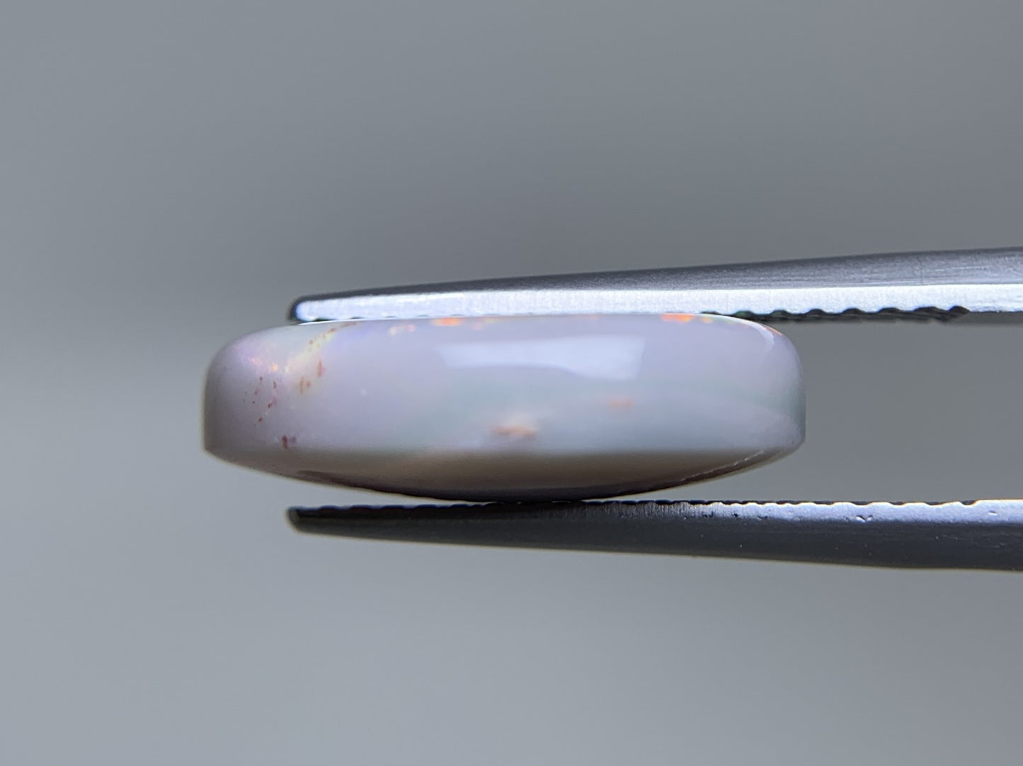 オパール 天然 6.135ct 中央宝石ソーティング付き 15.5㎜×12.4㎜×4.7㎜ ルース（ 裸石 ） 6019Y