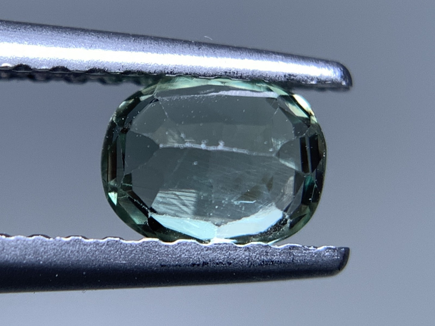 クリソベリル 天然 0.558ct 中央宝石ソーティング付き 5.33㎜×4.27㎜×2.72㎜ ルース（ 裸石 ） 7042Y